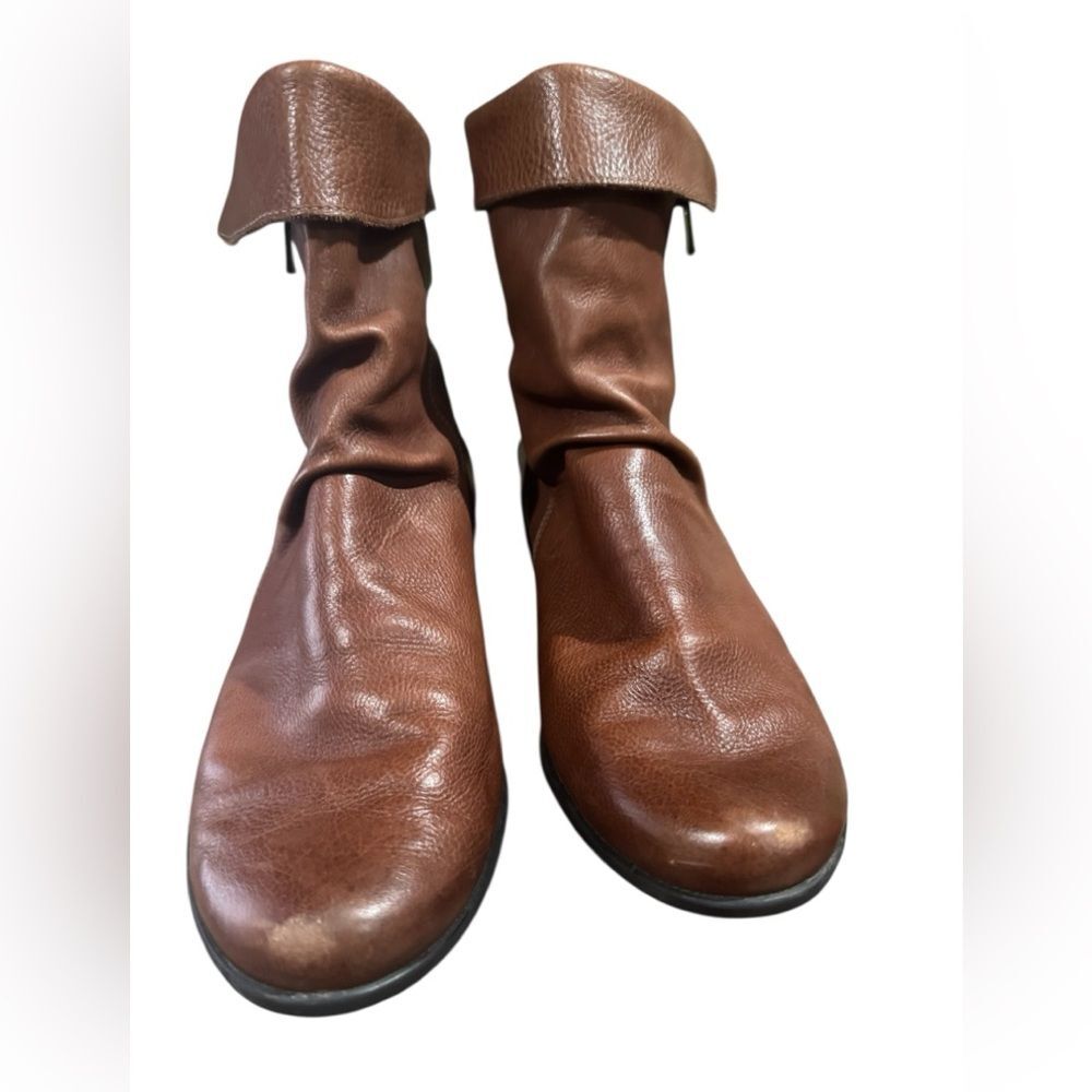 Brown Leather Mephisto  Women's Boots. Size 8 1/2